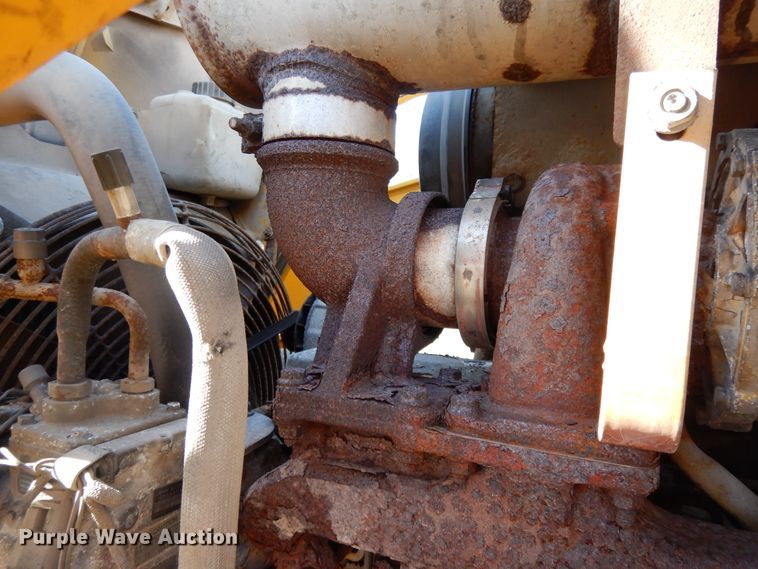 image for item DF5938 2003 John Deere 410G backhoe