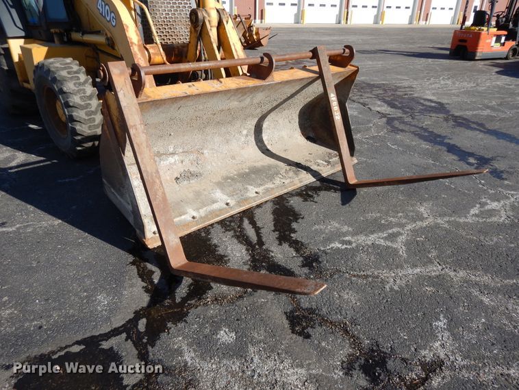 image for item DF5938 2003 John Deere 410G backhoe