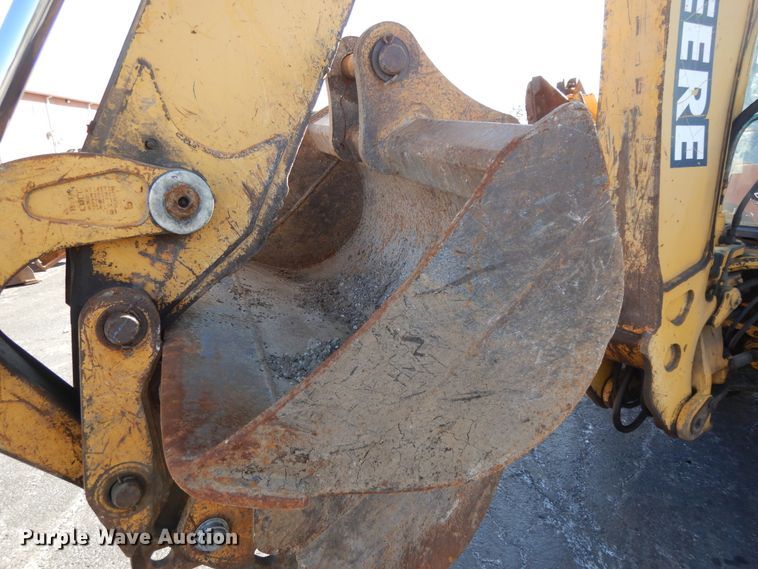 image for item DF5938 2003 John Deere 410G backhoe