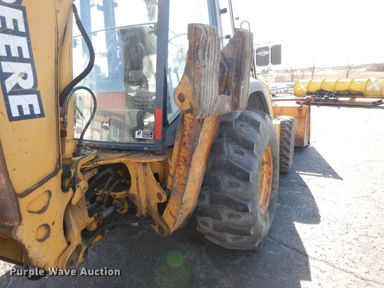 image for item DF5938 2003 John Deere 410G backhoe