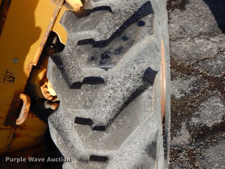 image for item DF5938 2003 John Deere 410G backhoe