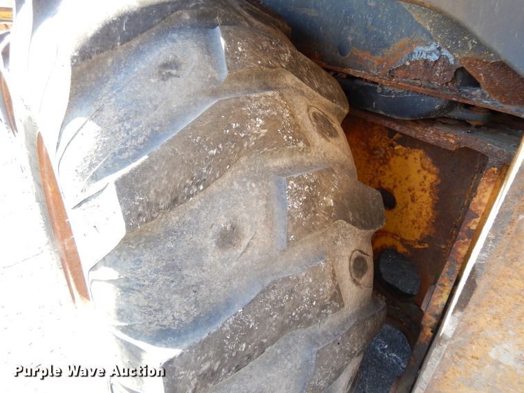 image for item DF5938 2003 John Deere 410G backhoe