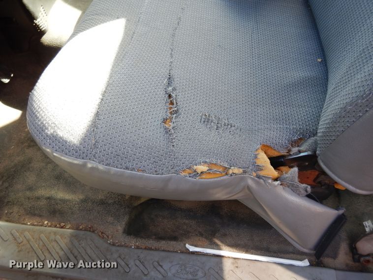 image for item DG6268 1999 Ford F150 XL pickup truck