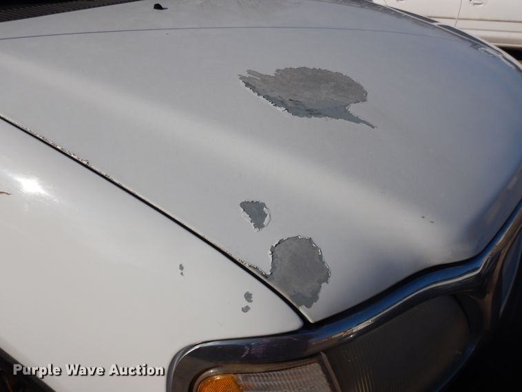 image for item DG6268 1999 Ford F150 XL pickup truck