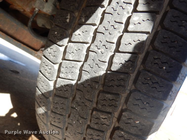 image for item DG6268 1999 Ford F150 XL pickup truck