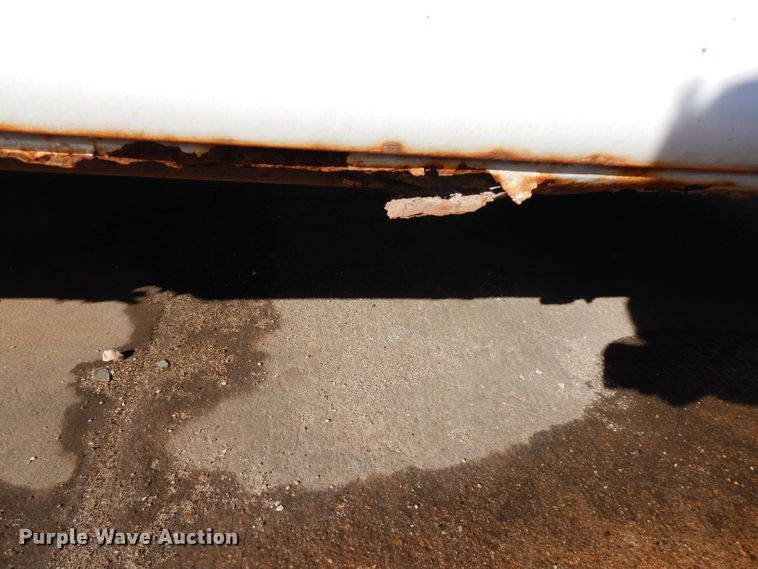 image for item DG6268 1999 Ford F150 XL pickup truck