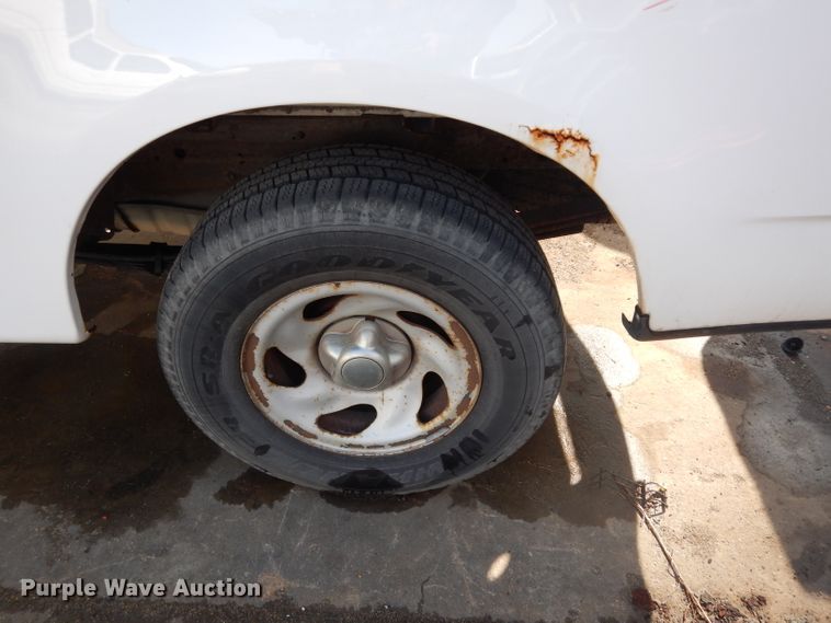 image for item DG6268 1999 Ford F150 XL pickup truck