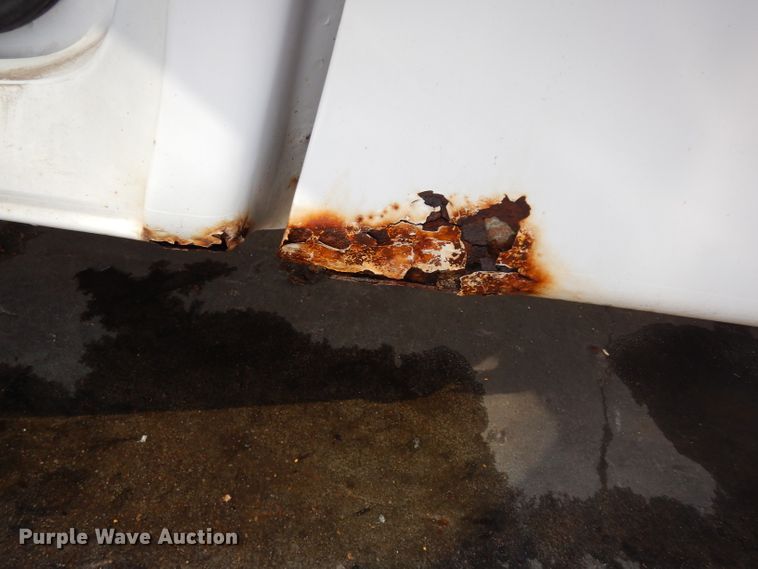 image for item DG6268 1999 Ford F150 XL pickup truck