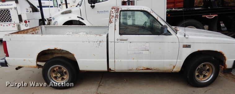 image for item DG6272 1989 Chevrolet S10 pickup truck