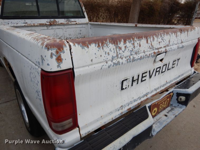 image for item DG6272 1989 Chevrolet S10 pickup truck