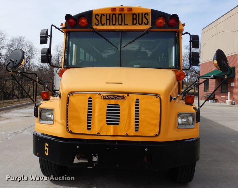 image for item DG6287 2002 Freightliner FS65 school bus