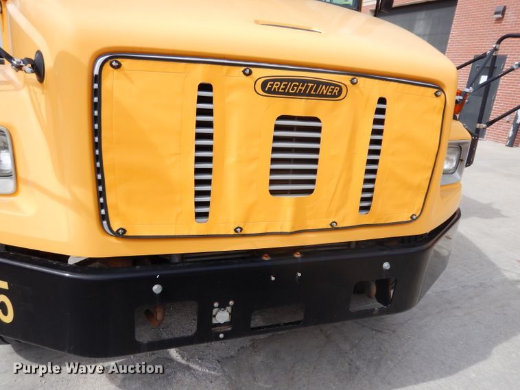 image for item DG6287 2002 Freightliner FS65 school bus