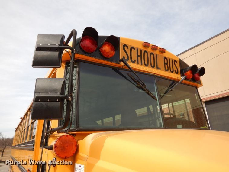 image for item DG6287 2002 Freightliner FS65 school bus