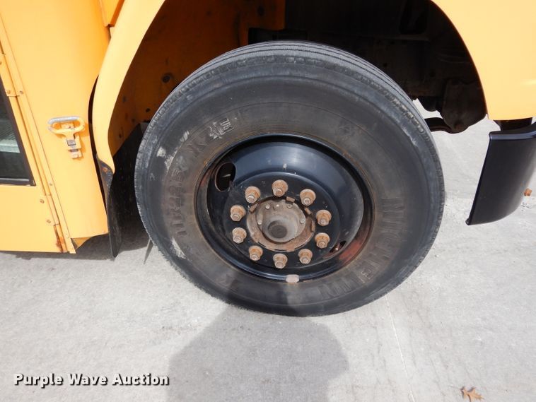 image for item DG6287 2002 Freightliner FS65 school bus