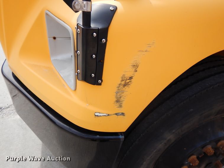 image for item DG6287 2002 Freightliner FS65 school bus