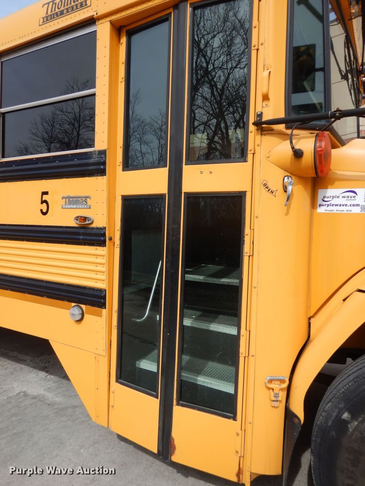 image for item DG6287 2002 Freightliner FS65 school bus