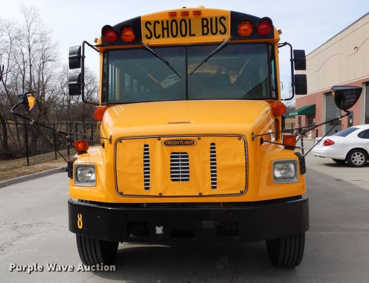 image for item DG6288 2001 Freightliner FS65 school bus