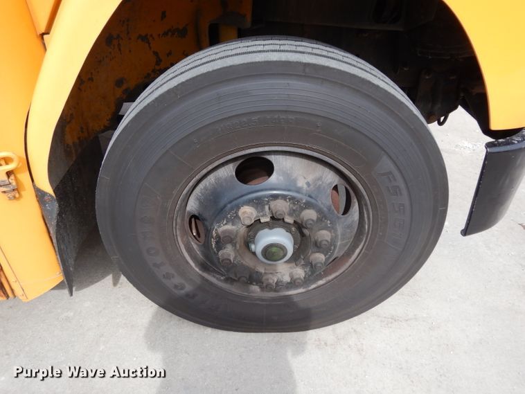 image for item DG6288 2001 Freightliner FS65 school bus