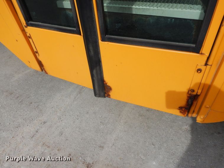 image for item DG6288 2001 Freightliner FS65 school bus