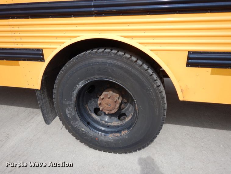 image for item DG6288 2001 Freightliner FS65 school bus