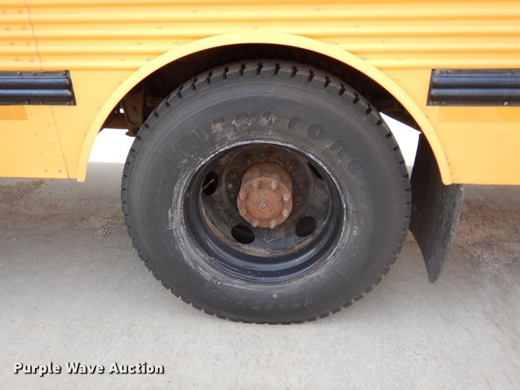 image for item DG6288 2001 Freightliner FS65 school bus