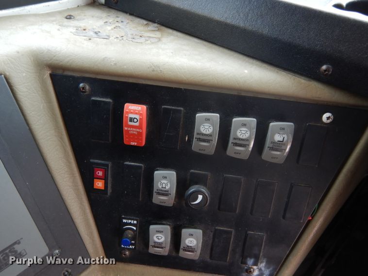 image for item DG6288 2001 Freightliner FS65 school bus