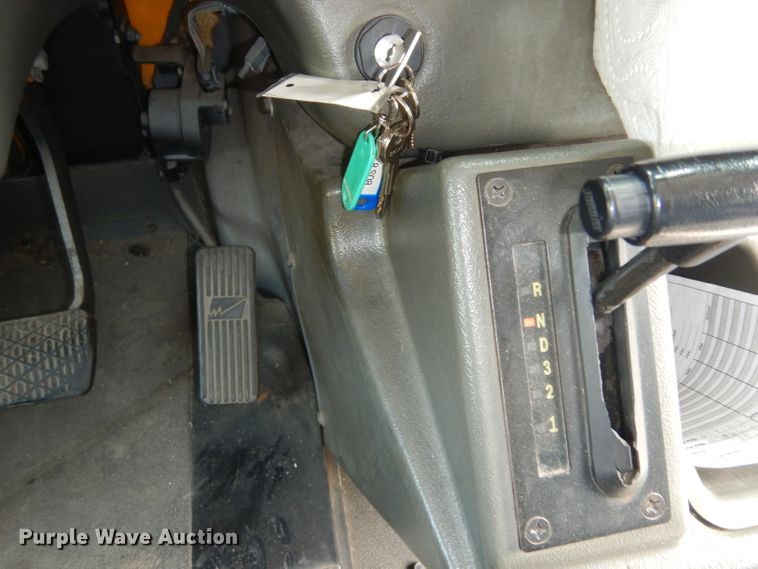 image for item DG6288 2001 Freightliner FS65 school bus