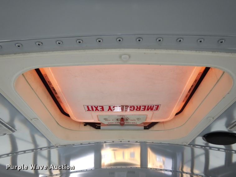 image for item DG6288 2001 Freightliner FS65 school bus