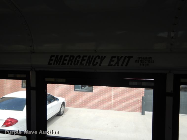 image for item DG6288 2001 Freightliner FS65 school bus