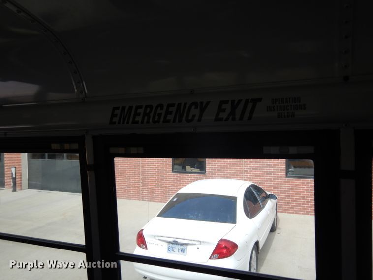 image for item DG6288 2001 Freightliner FS65 school bus