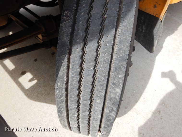 image for item DG6289 2002 Freightliner FS65 school bus