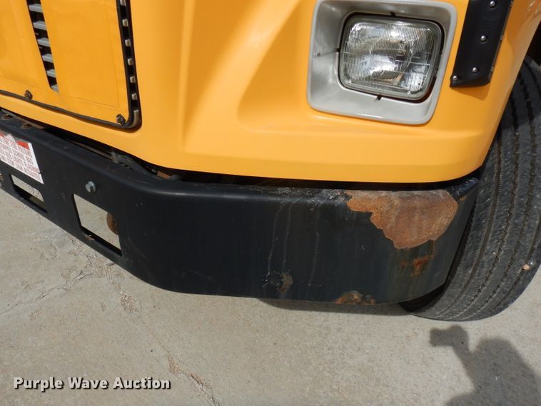 image for item DG6289 2002 Freightliner FS65 school bus