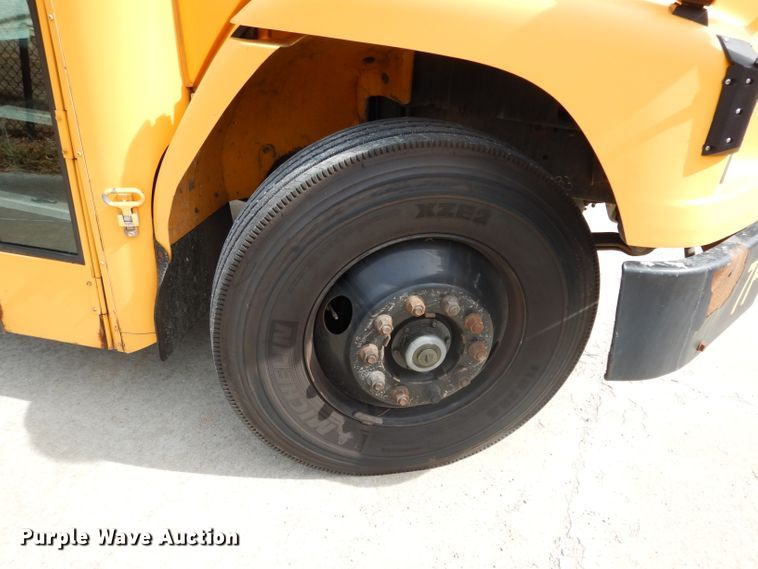 image for item DG6289 2002 Freightliner FS65 school bus