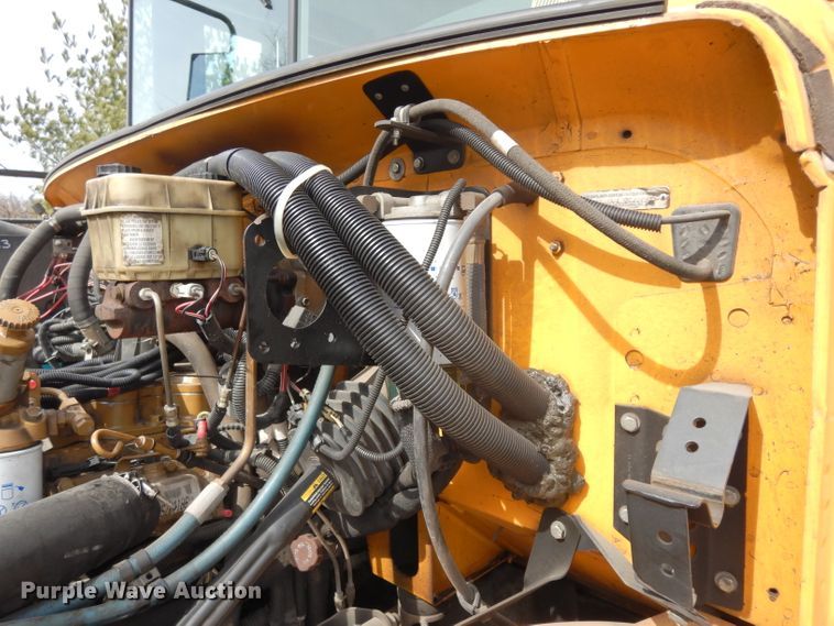 image for item DG6289 2002 Freightliner FS65 school bus