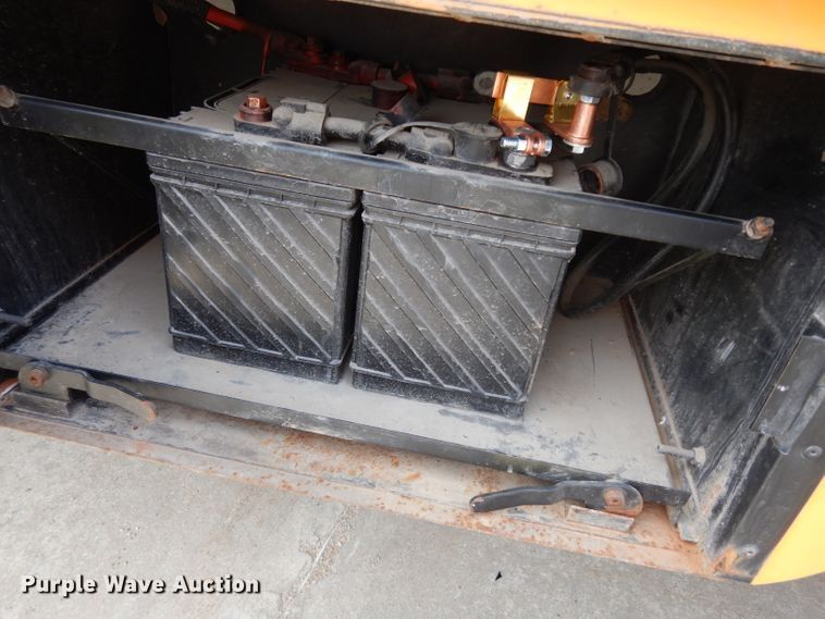 image for item DG6289 2002 Freightliner FS65 school bus