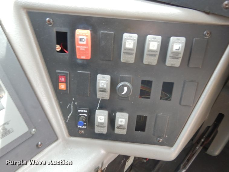 image for item DG6289 2002 Freightliner FS65 school bus