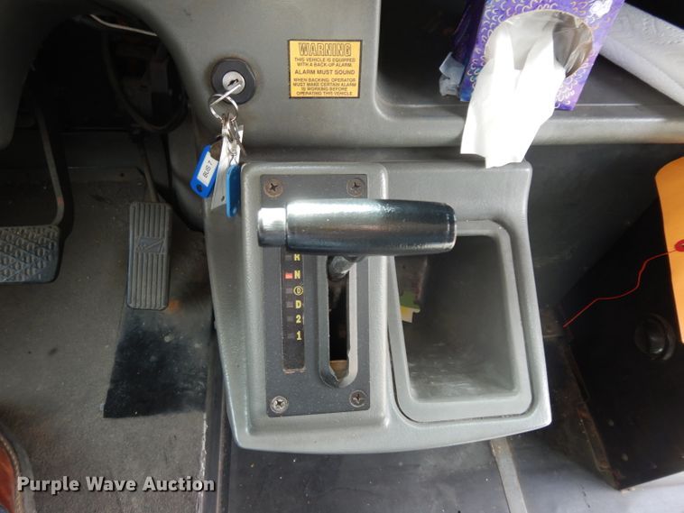 image for item DG6289 2002 Freightliner FS65 school bus