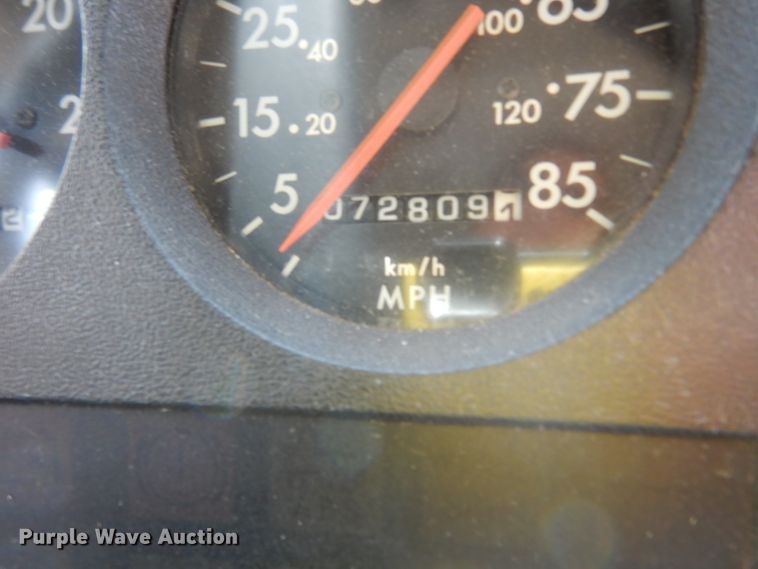 image for item DG6289 2002 Freightliner FS65 school bus