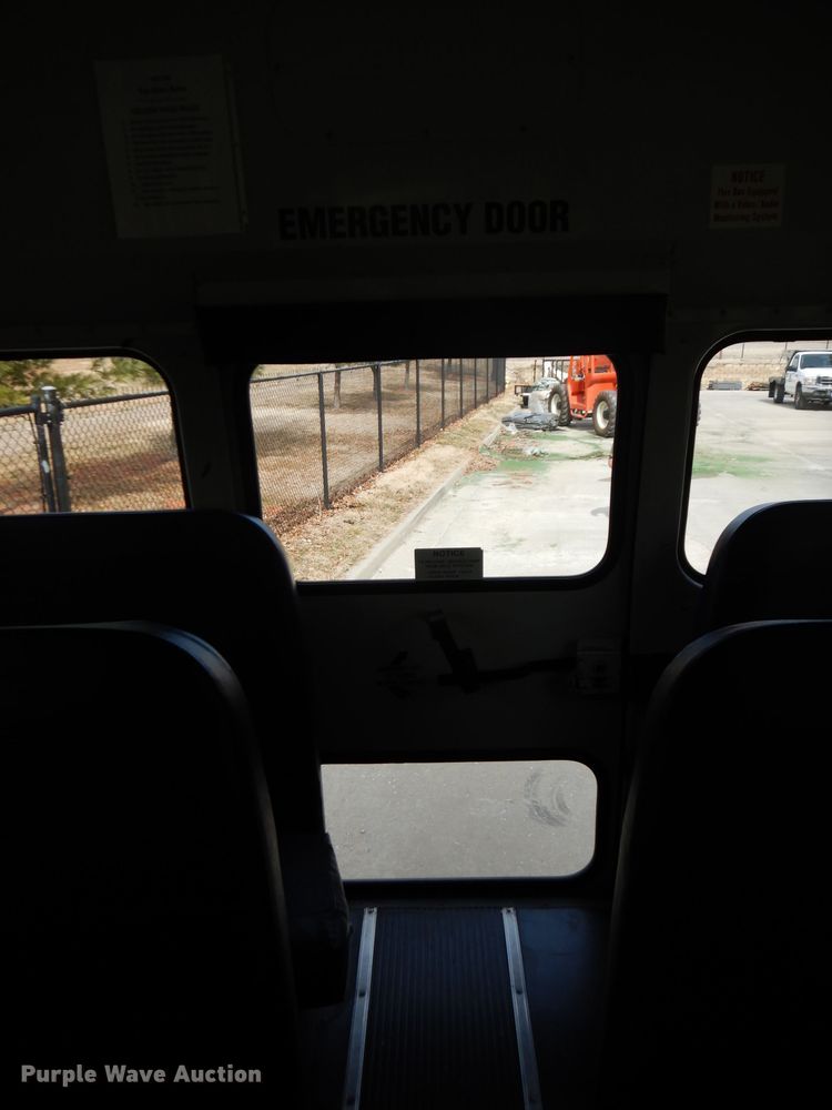 image for item DG6289 2002 Freightliner FS65 school bus