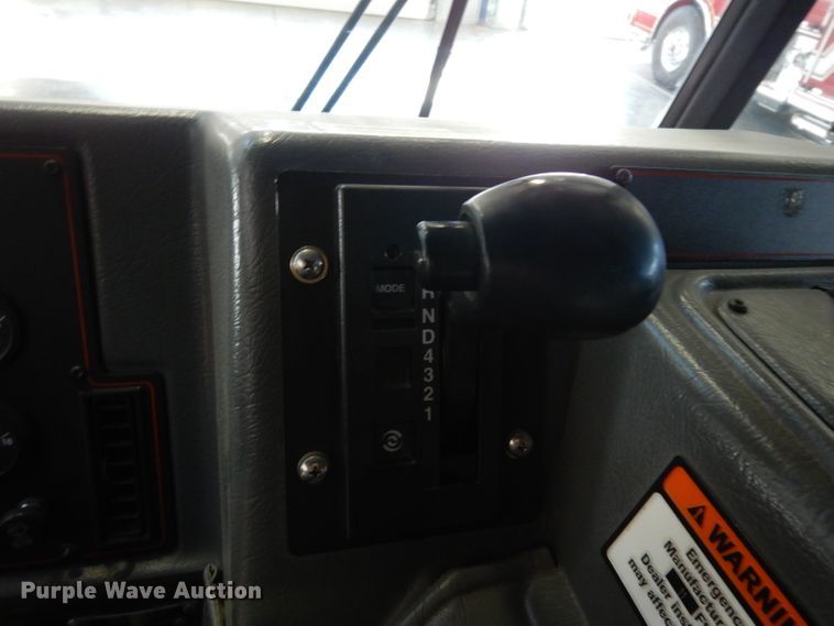 image for item DG6292 2001 E-one quint ladder fire truck