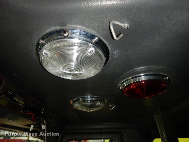 image for item DG6292 2001 E-one quint ladder fire truck