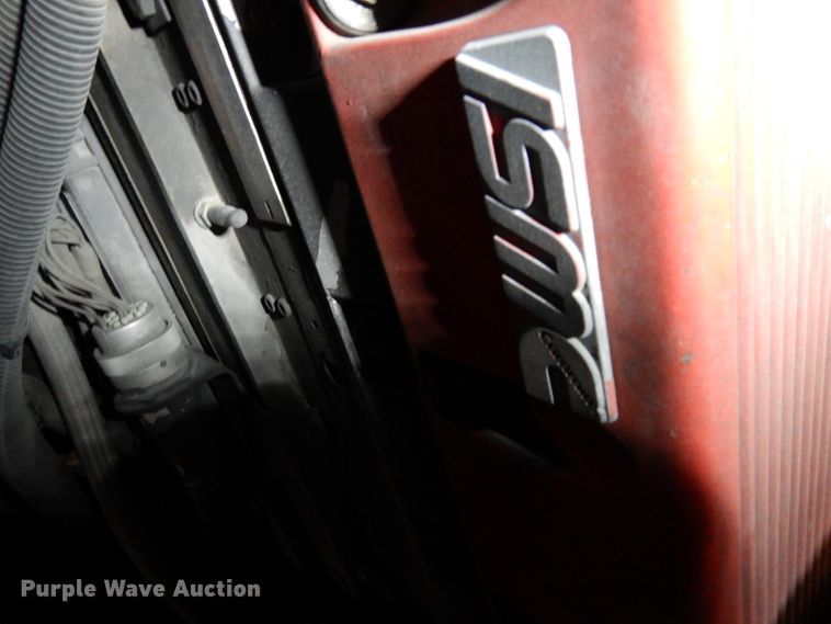 image for item DG6292 2001 E-one quint ladder fire truck