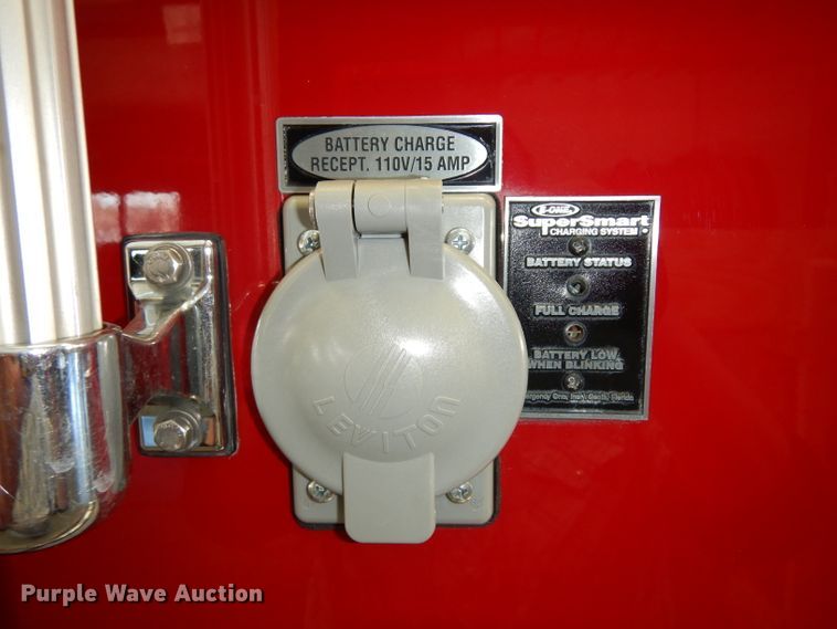 image for item DG6292 2001 E-one quint ladder fire truck