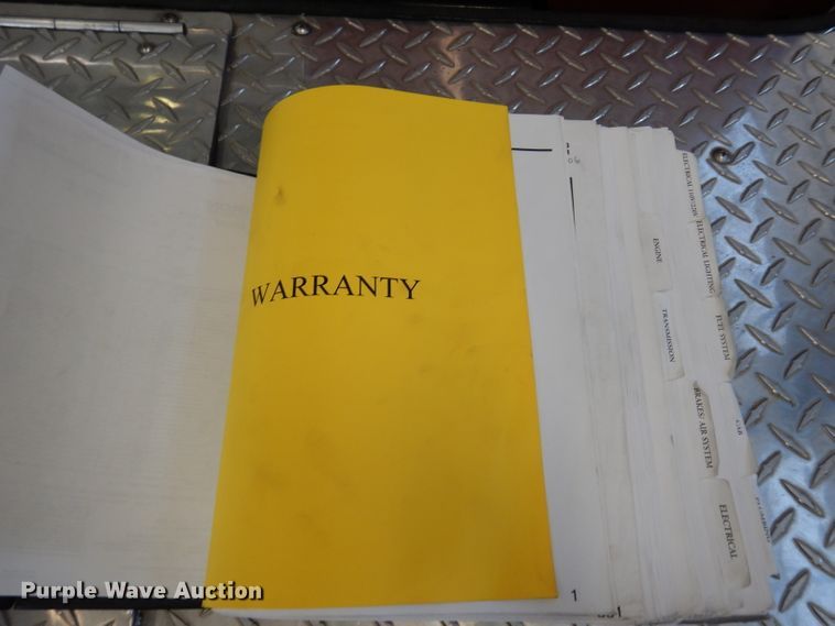 image for item DG6292 2001 E-one quint ladder fire truck