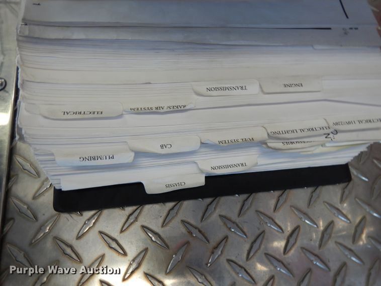 image for item DG6292 2001 E-one quint ladder fire truck