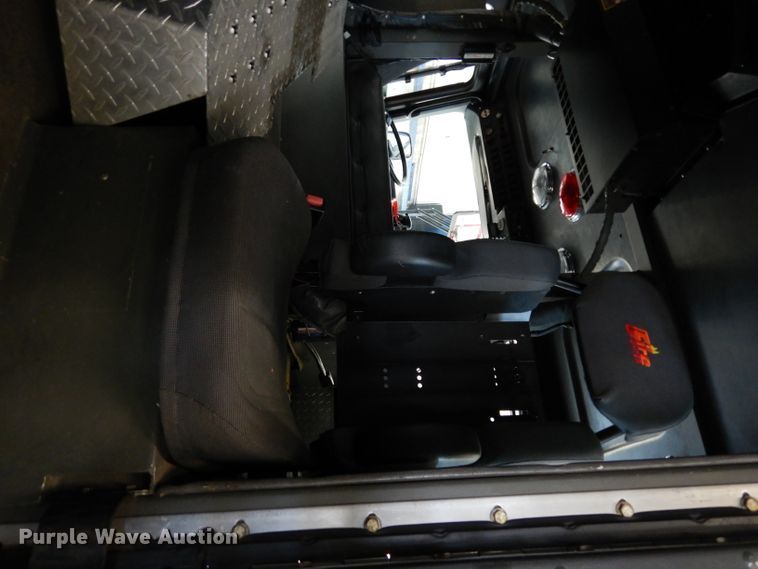 image for item DG6292 2001 E-one quint ladder fire truck