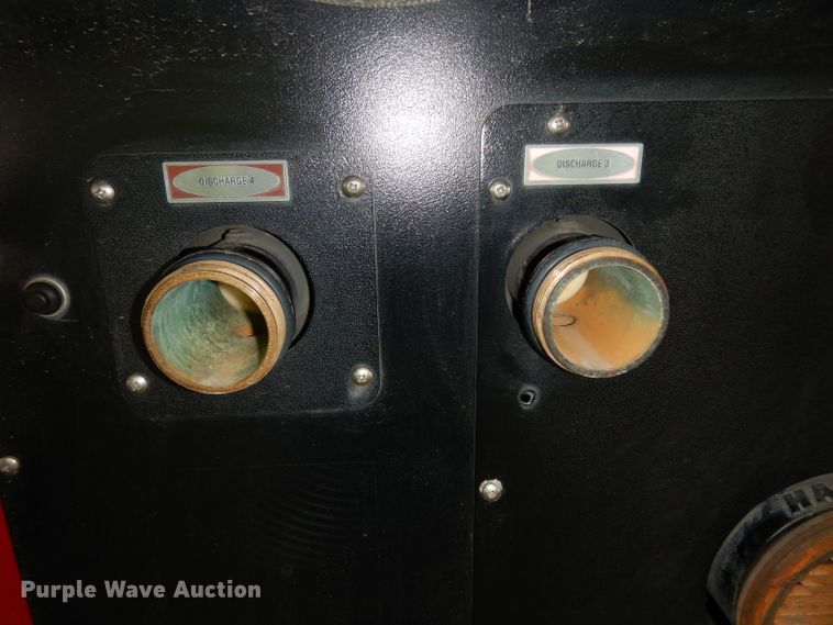 image for item DG6292 2001 E-one quint ladder fire truck