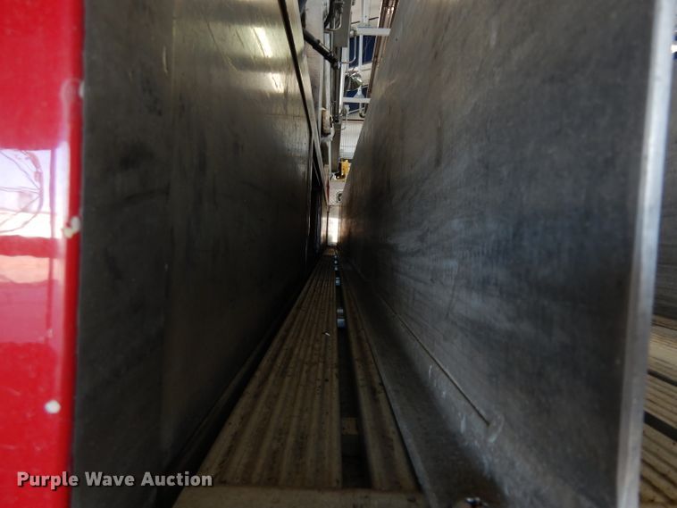 image for item DG6292 2001 E-one quint ladder fire truck