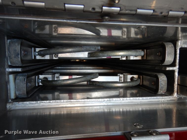 image for item DG6292 2001 E-one quint ladder fire truck