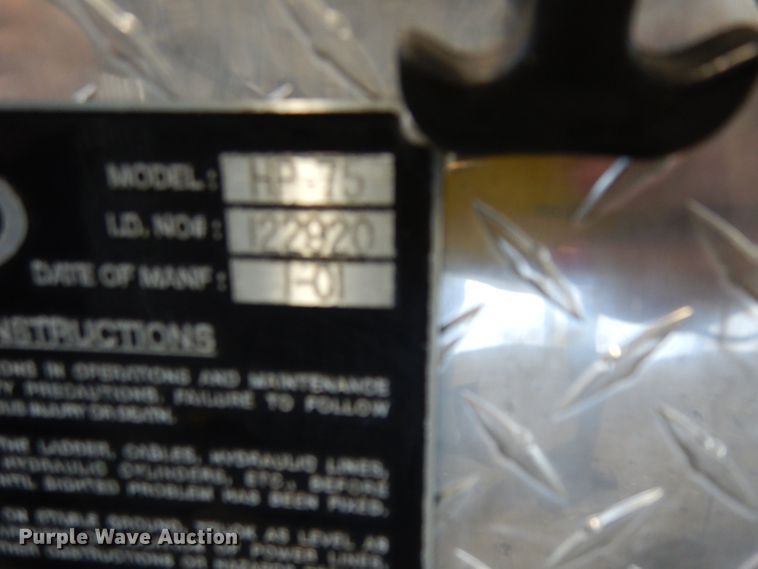 image for item DG6292 2001 E-one quint ladder fire truck